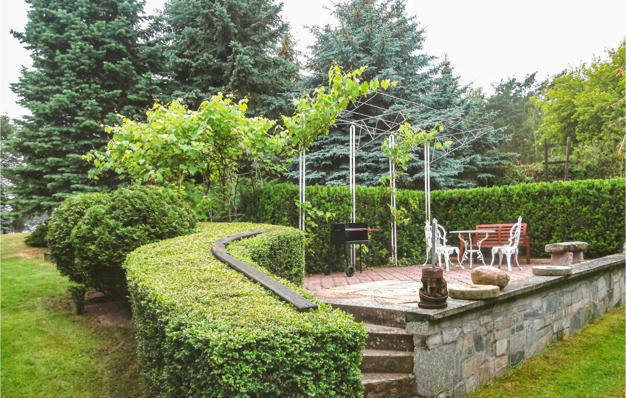 Awesome Home In Pleszew With Wifi Zawidowice Εξωτερικό φωτογραφία
